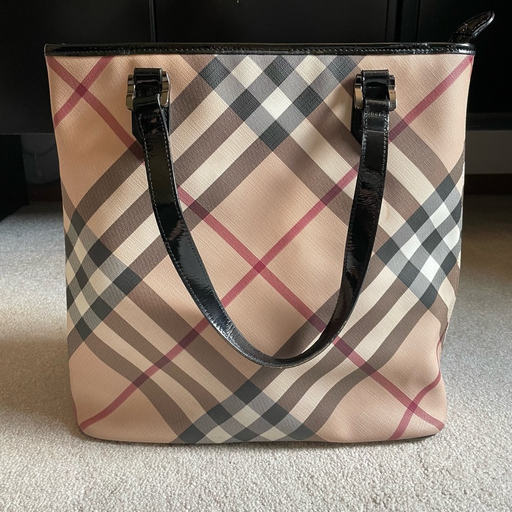 Authentic Burberry Nova Check Shopper Tote Black Patent Leather Coated Canvas
